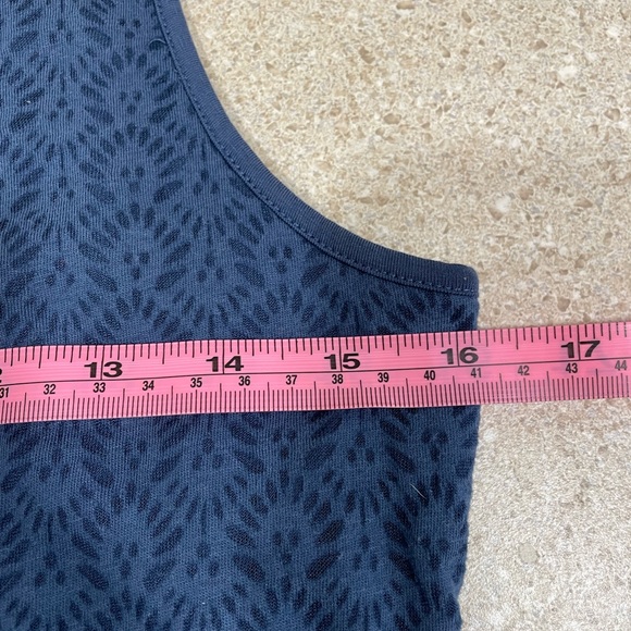 Eddie Bauer Burn Out tank with built in second tank for modesty! - Picture 3 of 7